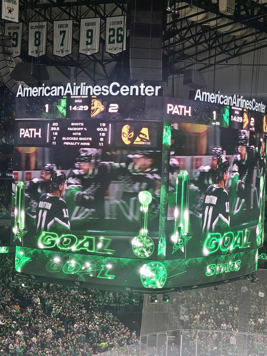 KT23Sports's tweet photo. GOOOOOOOAL BASTIAN!! TIE GAME BITCHES!!! #NSHvsDAL #TexasHockey https://t.co/XUieoI6a8E