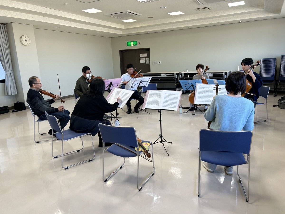 kinogen_string's tweet photo. 次回の練習は3月8日(日)
場所は河北コミュニティセンター
時間は9時から12時まで

トレーナー不在の中、団員のみの練習でした！

きのかわ弦楽合奏団では新しい仲間を募集しています！

mail:kinokawa.string@gmail.com

#和歌山アマチュアオーケストラ
#アマオケ
#和歌山
#弦楽オーケストラ https://t.co/0pVP5IVvXS