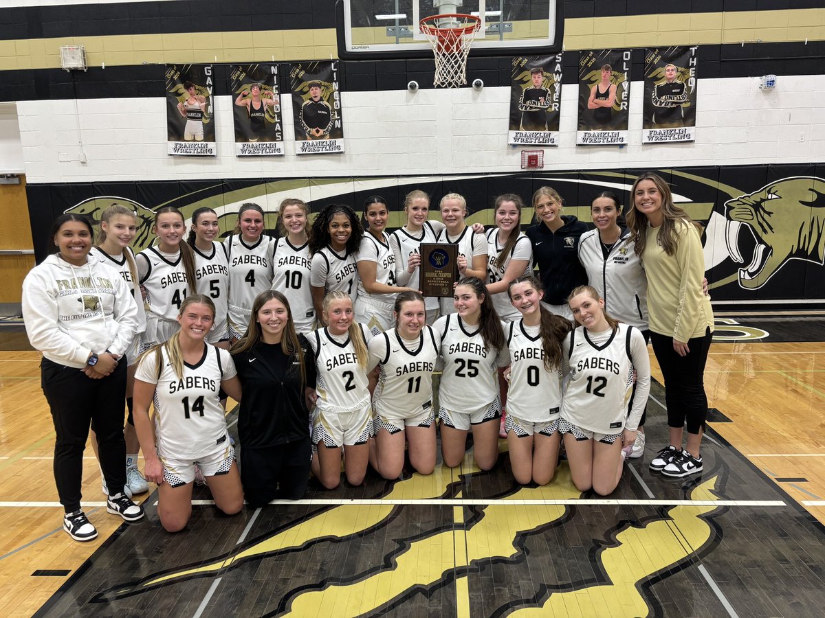 FYGBAFrenzy's tweet photo. Led by @25Gabypritchard’s 14 and Josie Johnston’s 12, @fhsgbb1 wins their 6th straight @wiaawi Regional 👑, 52-29 over Tremper. Next up: (6) Bradford on Thurs 3/5 7p at site TBD. @FHSCagerCrew @SEC_WI @NorbertDurst @TravisBOUND #dominate #wisgb #RoadtotheResch https://t.co/DkwWNfhegF