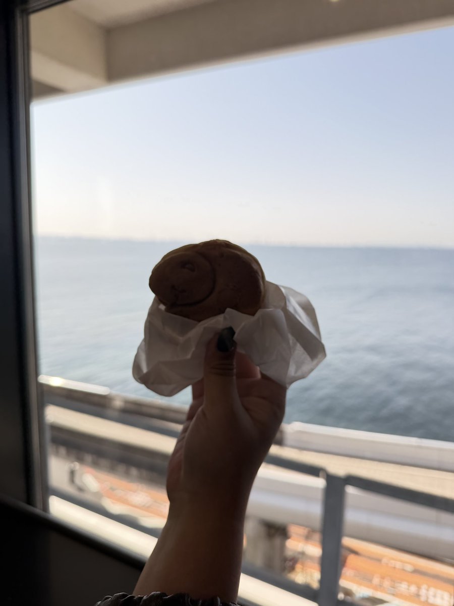 じゃろべろべろば👅 tweet media