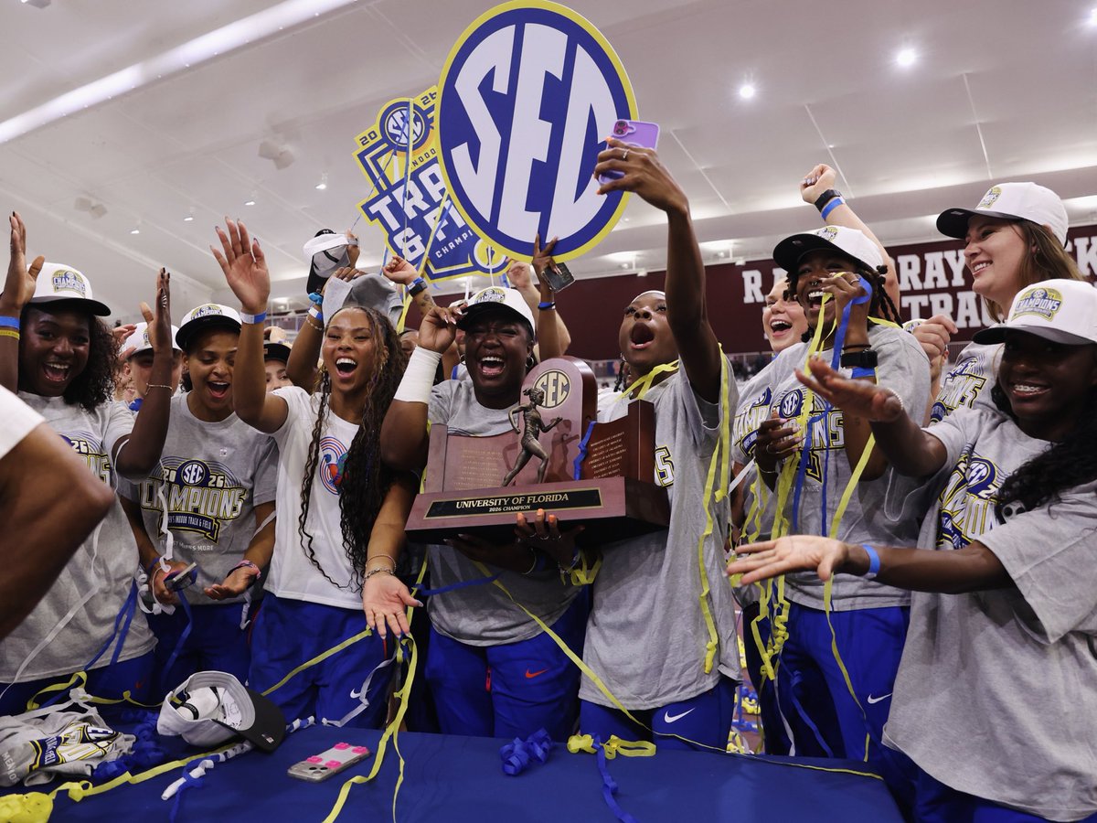 GatorsTF's tweet photo. Add it to the case 🏆🏆 https://t.co/JJTIc9KtAu