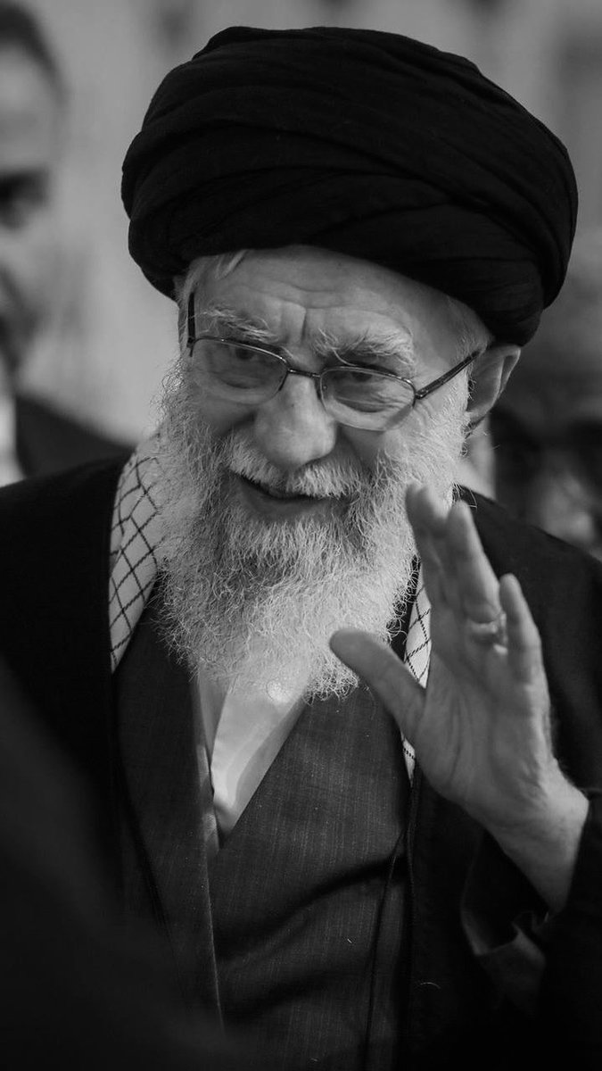 Mustafa W tweet media