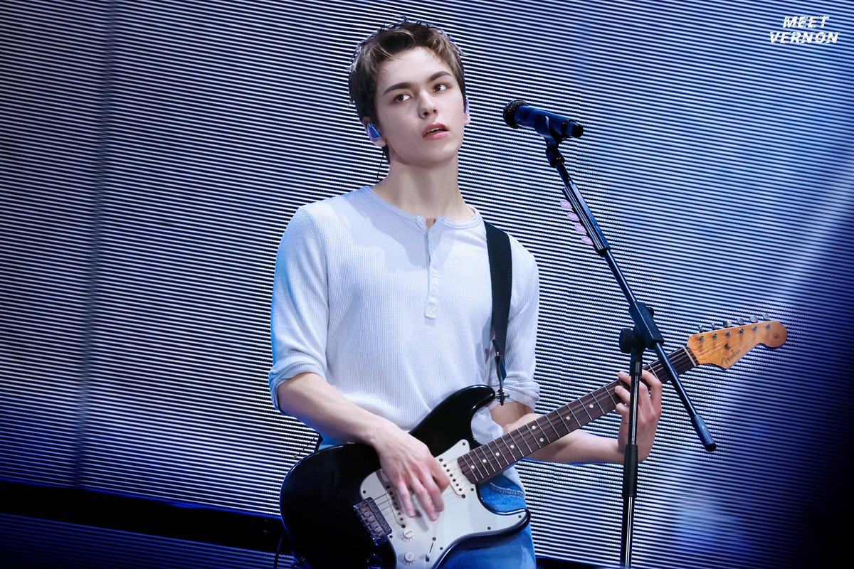 Meetvernon98218's tweet photo. 20260228 NEW_ HK D1

Shining Star 🎸

#버논 #최한솔 #VERNON #バーノン
#세븐틴 #SEVENTEEN https://t.co/kL9lSyL0O4