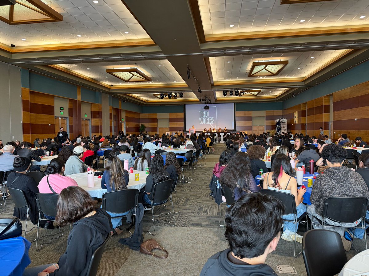 nvfirstgen's tweet image. Happy National TRIO Day! 💙

Our First-Gen Alumni Chapter led a workshop and hosted an alumni panel at the National TRIO Day Summit giving back and uplifting our first generation alumni community.

#TRIOWorks #CelebrateFirstGen #FirstGenProud