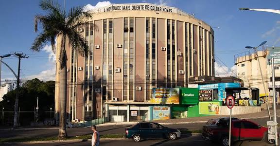 PhillipRatRat's tweet photo. @MrYoake esse shopping, não achei fotos boas mas é absurdo https://t.co/MknKGT3D5Z