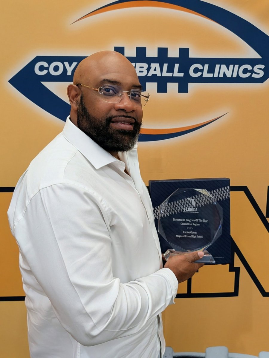 EHigh Trojans Football tweet media