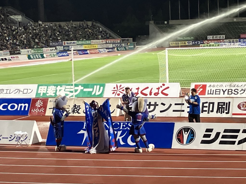 #甲斐獣
 #プリンセス天功 様

去年の夏、来てくださったことに感謝です！
トークショーも楽しかったです

過去のヴァンフォーレ甲府に想いを馳せるキッカケにもなりました