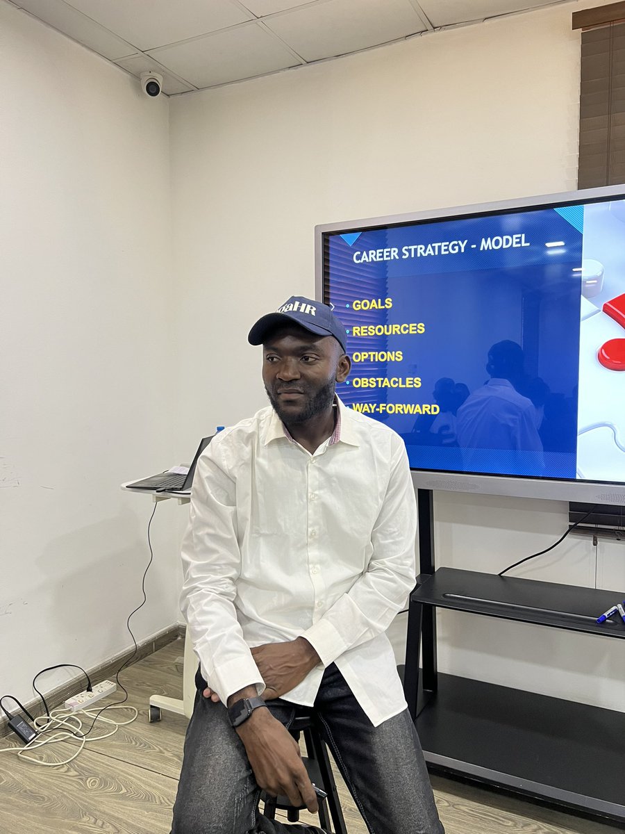 MICHAEL_NIG's tweet image. Yesterday, I facilitated a training session for about 36 young that are in different levels of their career. It was one of those deep sessions that led to realization.

Thank you @rccgyayaglobal church for creating an Employment and Productivity department.

#OgaHR