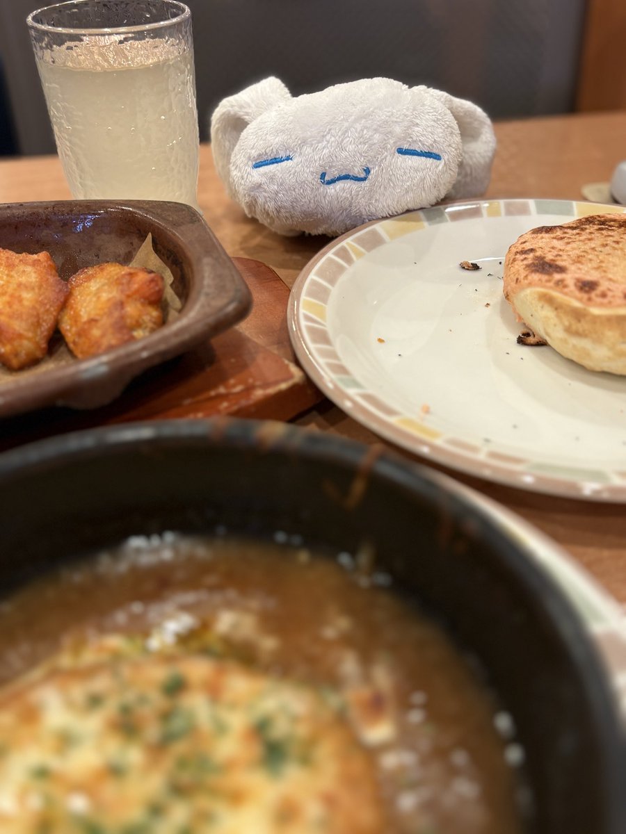 これはサイゼリアに来たシナモン