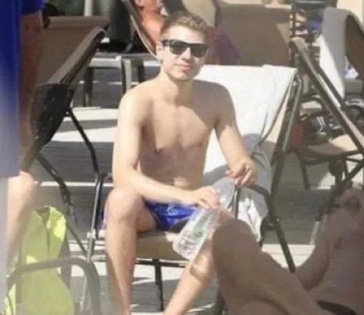 Netanyahu’s son is living in a luxury apartment in Miami with $680,000/year in state-funded personal security.

Meanwhile, Americans are dying for Israel in the Middle East.