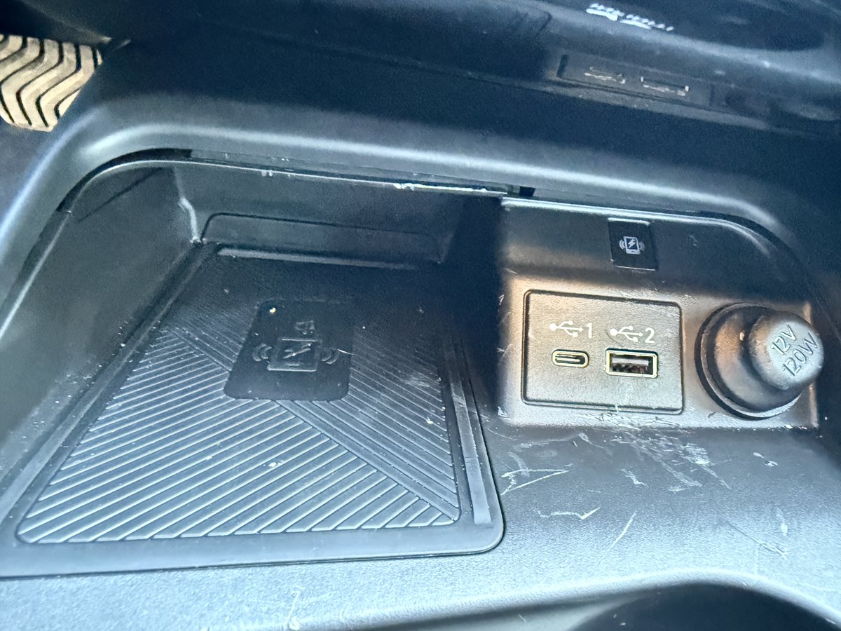 TiffanysDressez tweet media