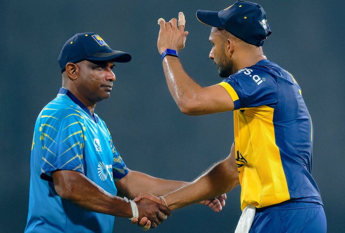 badkebhai's tweet image. 🚨 SANATH JAYASURIYA STEPS DOWN AS SRI LANKA HEAD COACH! 🚨

- The legendary opener steps down following Super Eights exit.(Cricbuzz)

#SLvsPAK #INDvsWI