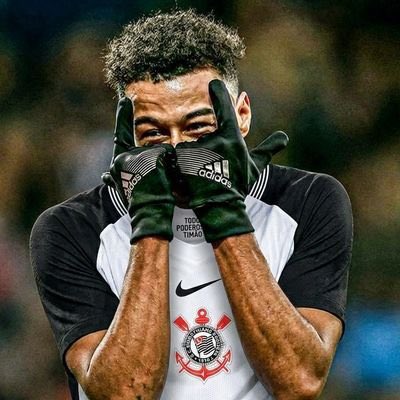 BrooklynGuyNBA's tweet photo. Sempre achei o paizão um bagre mas tô feliz, não sei explicar https://t.co/Ir2PB57v7M