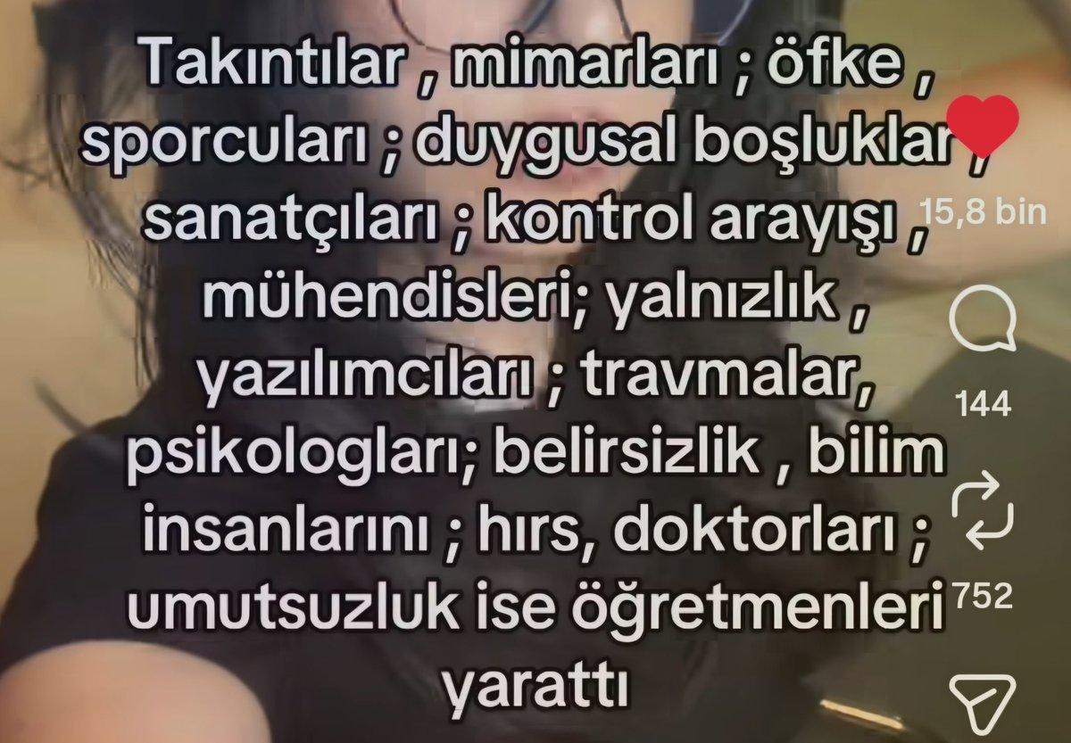 efeekorkmaz's tweet photo. Ben tanrının yalnız yazılımcısıyım https://t.co/1fVOJ1oLzm