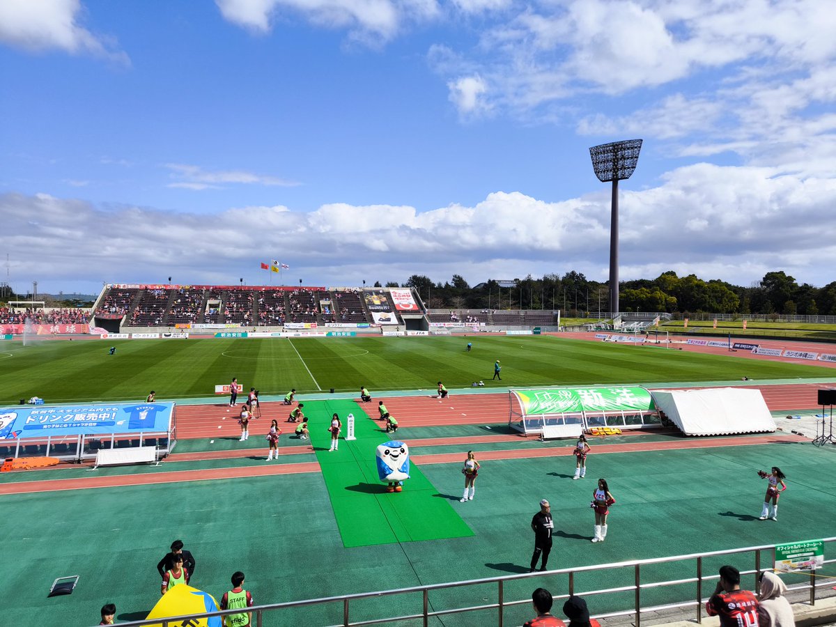 maaboo03021's tweet image. #Fc琉球
vsテゲバジャーロ宮崎 
2月28日(土)沖縄県陸

悔しい敗戦😭
#バネ人間 凄い😱

#advance #J2昇格そしてJ1へ #Jリーグ #サッカー #琉球ボンバーズ #ジンベーニョ #沖縄 
#勝手に琉球プロスポーツ応援団