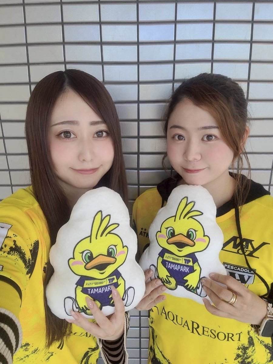 clubnavigator's tweet photo. 💁🏻♀️お知らせ✨
本日は⚽️Fリーグ最終戦🔥
🇧🇷Quebom!での📺パブリックビューイング前に👭クラブナビゲーターがPRINT Lab.にてグッズ製作のお手伝いをいたします❗️
みなさん、オリジナルグッズ作って一緒に応援しましょう💕
#ペスカドーラ町田
#クラブナビゲーター
#はやしもも #ワクイメグミ https://t.co/D5nGdkhFlq
