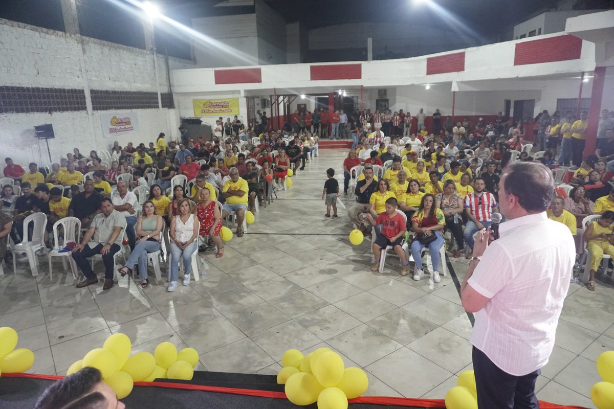 La 1 se llenó de la 10. Así se presentó la pre candidatura de Rodrigo Paredes para la concejalía de Asunción en la seccional 1. Estuvo presente <a href="/arnaldosamanieg/">Arnaldo Samaniego</a>. Paredes se lanzó con la lista 7 - opción 10. Se presentó como el capitán del equipo en Capital.