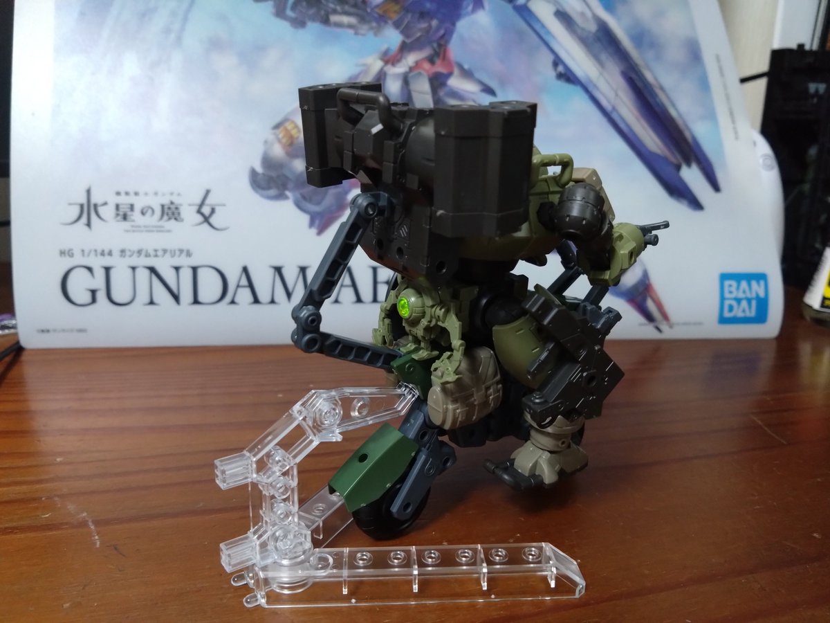 alchemist1993's tweet photo. ガンプラのミニバイク、ラウンドノヴァ君のリュック合いそうと思ってたけど全部合うやんけ。
#ガンプラ　#30MM https://t.co/3GS9U4mJ5U