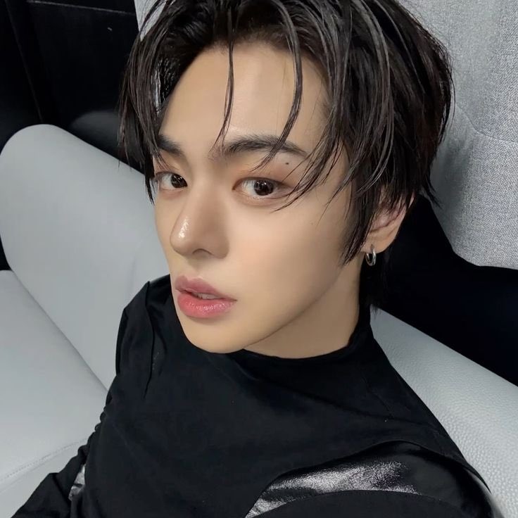 BECK_THOMO's tweet photo. See you same time next year  #ALLYZSELCADAY #ALLYZ #LEO #LEOLEE #LEELEO #ALD1 https://t.co/XQeKMwp9dZ