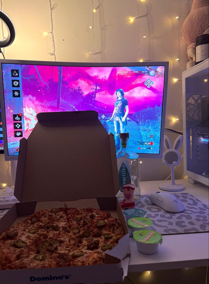 lauie ୨୧ tweet media