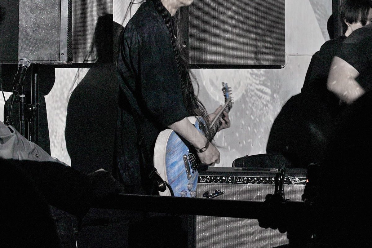 ギターさんのビジュが好みで、もう少し寄って撮ればよかった…終演後話しかけたら気さくに話してくださった。ハッピー。