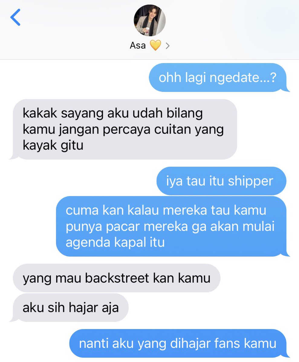 reveuriez's tweet photo. Off the Record.
a hyeonhoon au.

they are in love, but no one exactly knows about the deeper relationship between them. https://t.co/3LaVT2xvWa