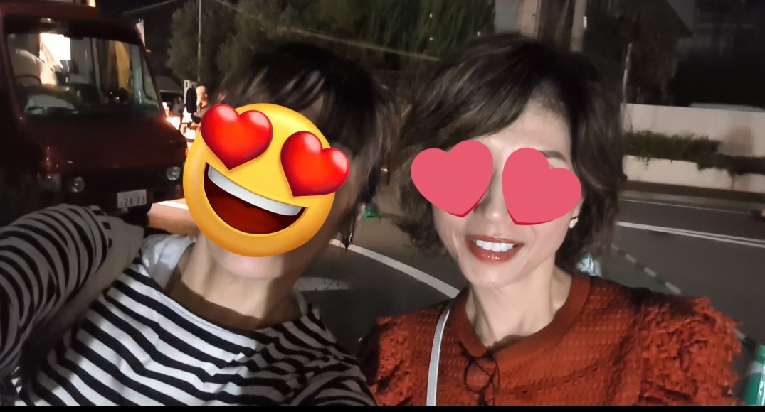 『いま、会いにゆきます』♥️

こんにちは☀

今日は、転倒して骨折した
大好きな友だちのお見舞いに。。
ちょっと遠いけど
病院までレッツラゴー💨 🚙
安全運転で行くから待っててや〜