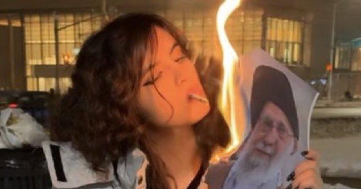 Aquí, en La Habana, con mi pensamiento puesto en las mujeres iraníes. #Cuba #SOSCuba