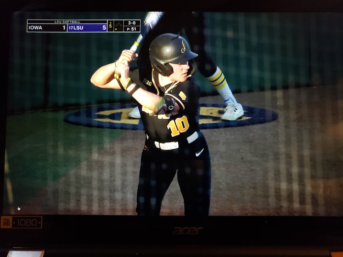 Chris Lowy tweet media