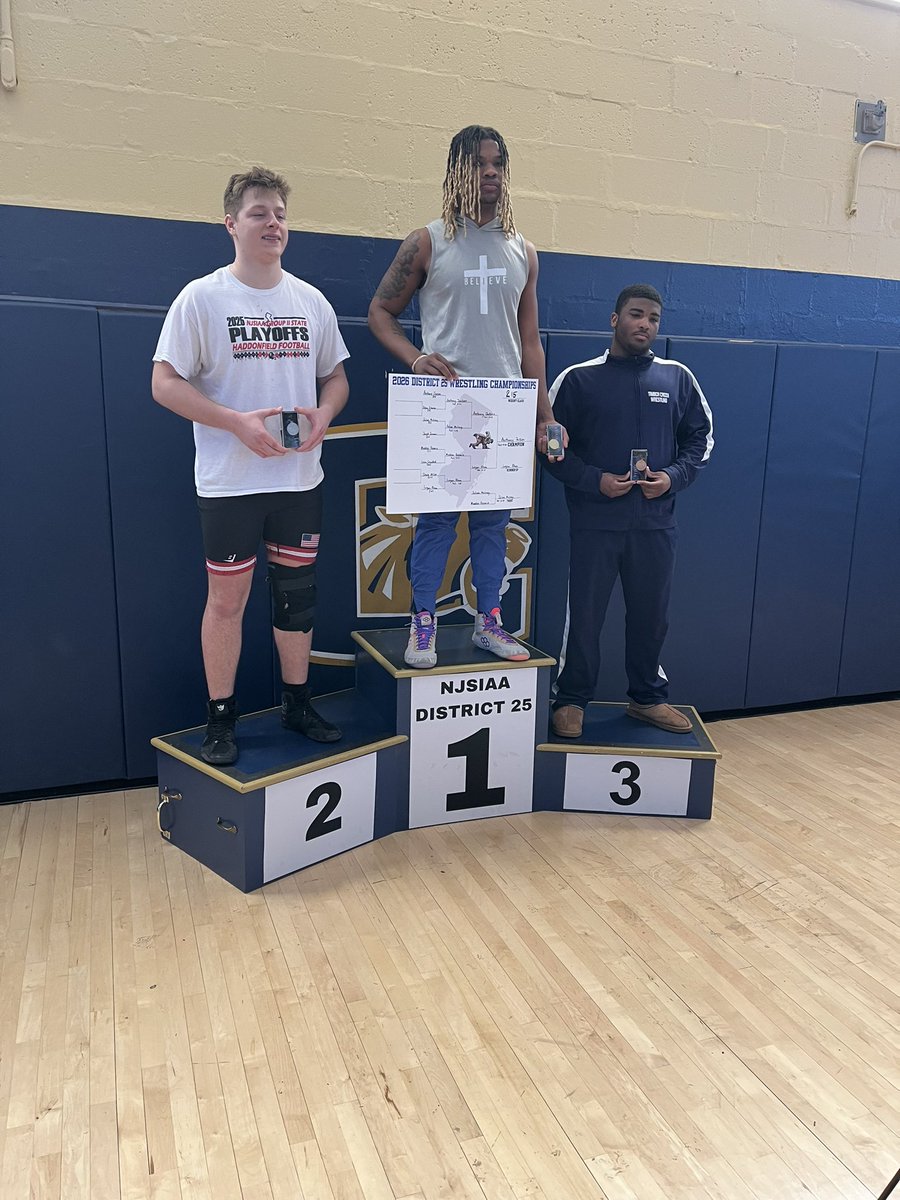 TimberWrestling's tweet photo. We had 4 guys advance to the Region 7 tournament. Regions start next Friday at Lacey High school. 
157- Matt Cordova  🥉 
175- Zyeir Green  🥈 
190- Eli Green 🥈 
215- Julian McCray 🥉 https://t.co/eNWyjBLr4a