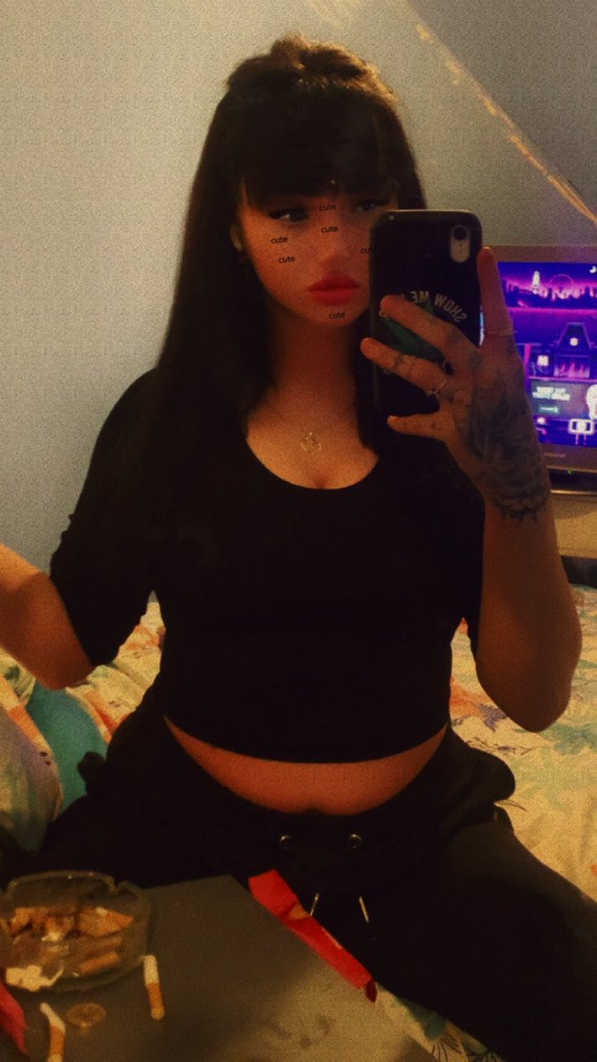 Simp alert: My smirk just cost you rent. Prove you're worthy—tribute or vanish. 😏

Snap:: cocon2645

femdom findom blonde Scottish buyingcontent Scottish 🏴󠁧󠁢󠁳󠁣󠁴󠁿 UK Horny bratty