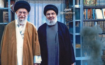 vijaykumar1305's tweet photo. See how the people standing in these pictures were killed one by one. #Iran #IranWar #Israel #Tehran https://t.co/CeWn8QddhV