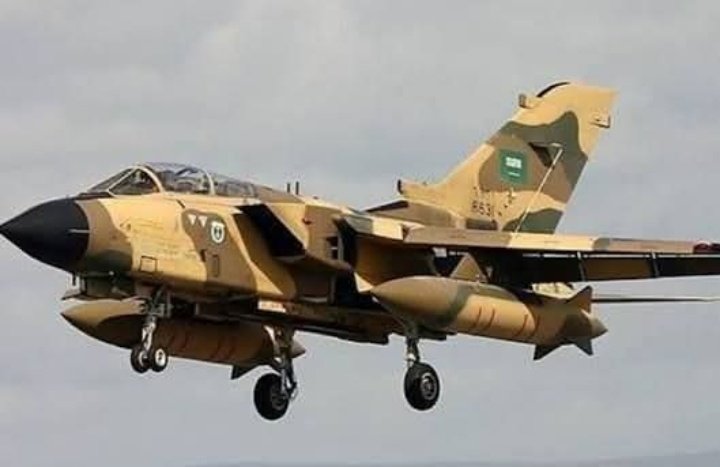 Rafat140's tweet photo. طيران السعودية العظمى جاهز وعلى اتم السرعة لقصف القوات الجنوبيه في حضرموت والمهره والضالع للرد على الصواريخ الإيرانية والحوثية التي سقطت على أراضيهم .. https://t.co/ecdm952kz6