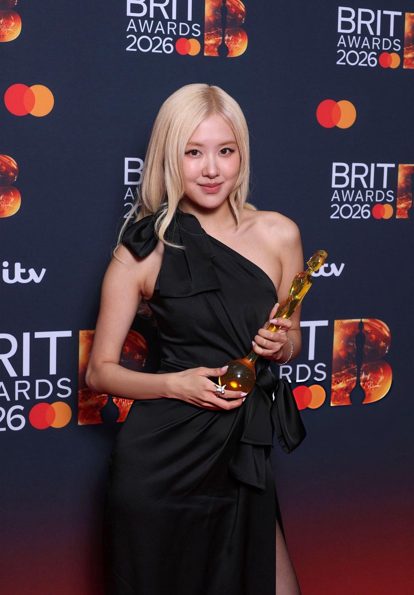 YonkoNaruto89's tweet photo. ROSÉ’s speech of winning “ international song of the year ” at the brit awards 2026 🏆

#Rosé #keeps #BRITsAwards #BRITs2026 https://t.co/pAdNXfWwvb