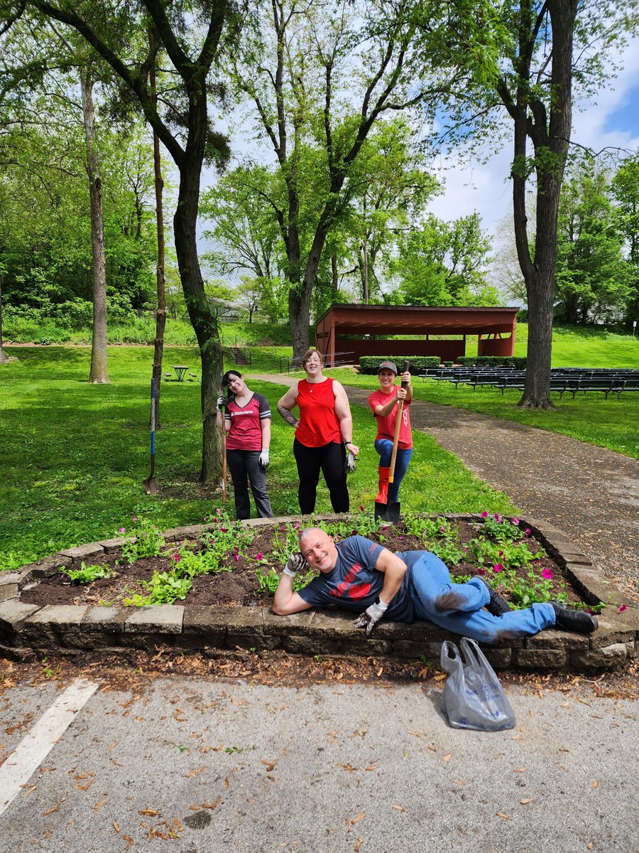 RubleFarm's tweet photo. Supporting our community is one of the best parts of this job ❤️
From local businesses to families and organizations—we’re proud to serve Kokomo.
#CommunityFirst #LocalAgent #HereToHelp #HurryUpSpring #KrystalRubleStateFarm https://t.co/UbRRsZGZTF