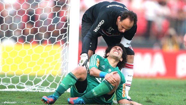 VOU JANTAR AQUI RAPIDINHO:

⚽️ GOLS NA CARREIRA: 

> CENI 131 | VALDIVIA 109

🏆 TÍTULOS NA CARREIRA: 

> CENI 21 | VALDIVIA 10

> CENI: MUNDIAL, LIBERTADORES, SUL-AMERICANA, BRASILEIROS

> VALDIVIA: SÉRIE B E COPA DO BR

🎯 GOLS CONTRA O PALMEIRAS

> CENI 7 

GOLS CONTRA O SÃO