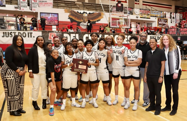 delcityeagles tweet media