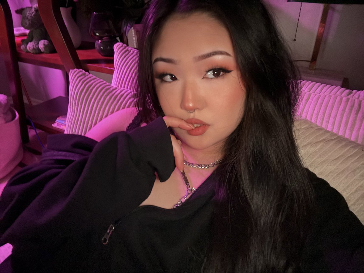 Goddess Mia Seoul: The Boss tweet media