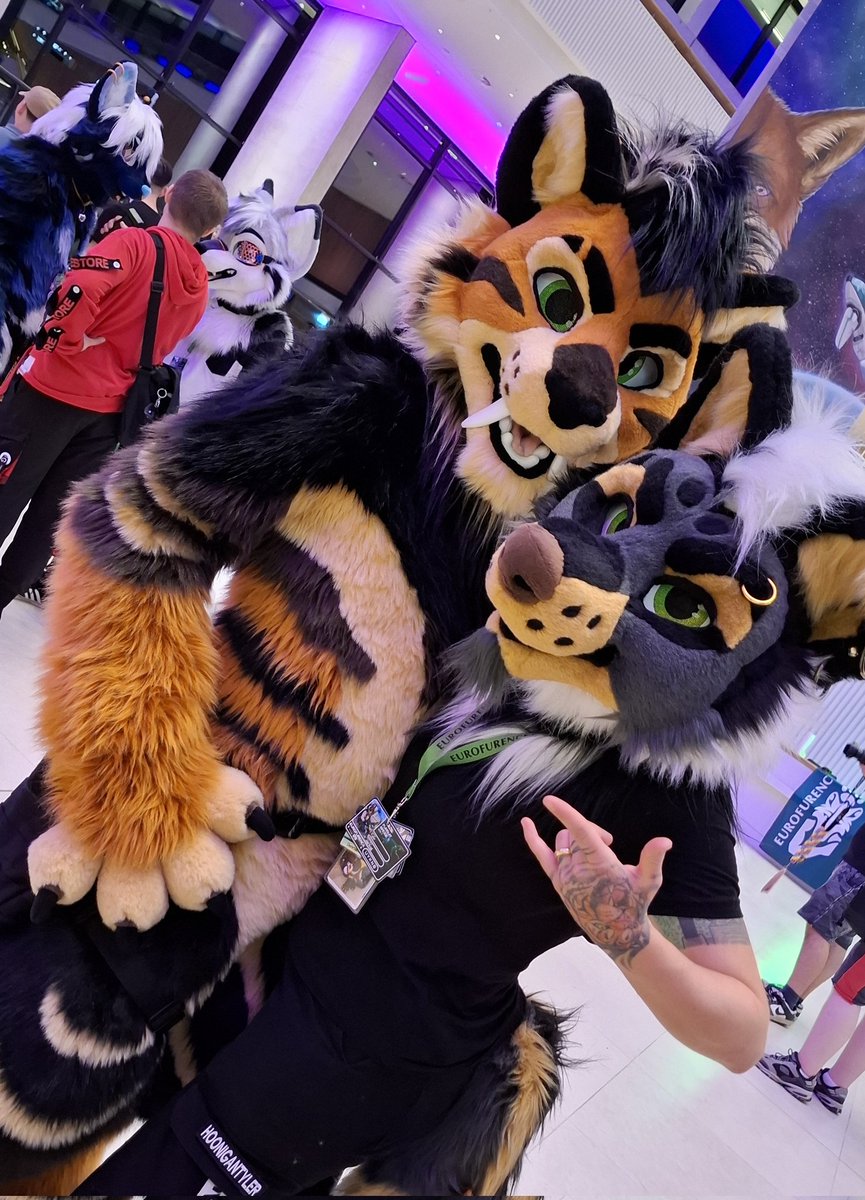 TheKareliaFursuits 🔜 EF tweet media