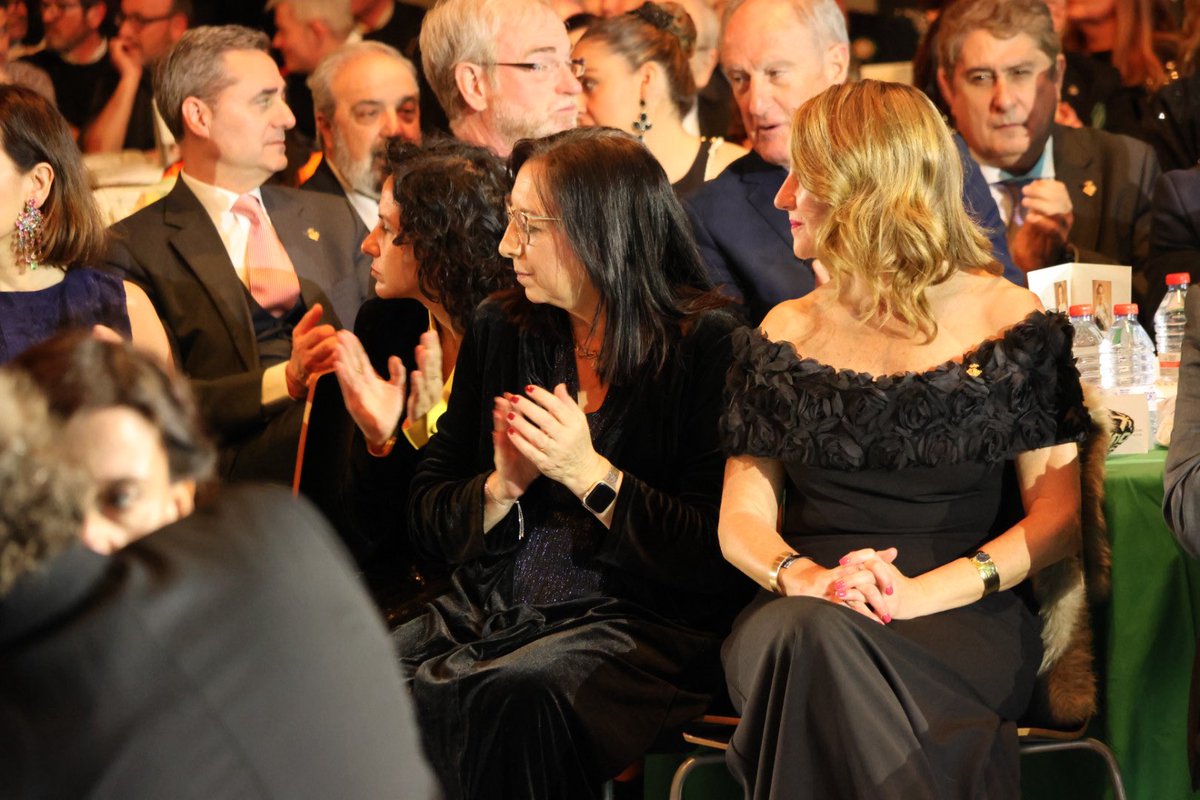 Corts Valencianes tweet media