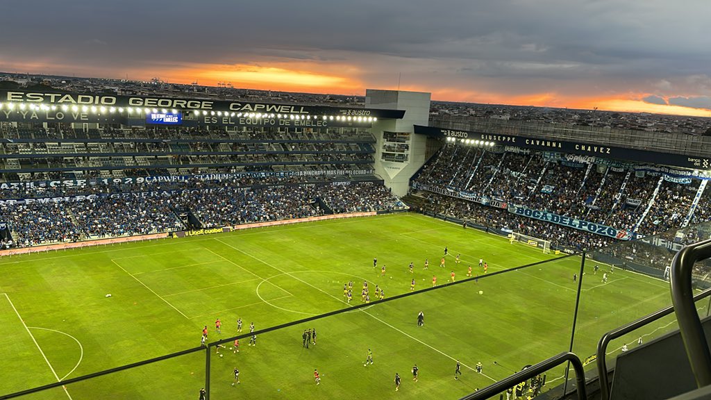andrespvv01's tweet photo. El Capwell parece que tendrá una final de campeonato y solo es la primera fecha contra Delfín. Solo Emelec. https://t.co/QNoygW5zEe