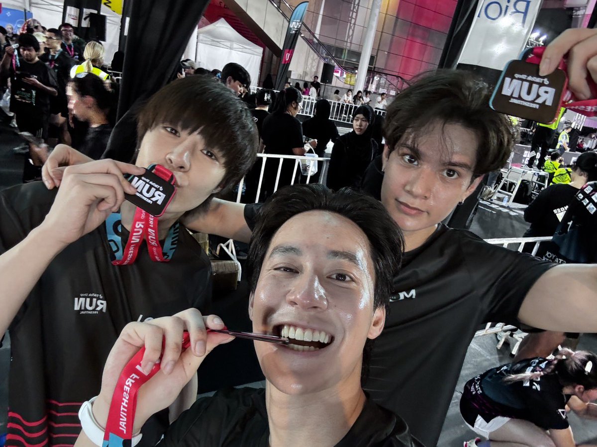 เก่งลูก เข้าเส้นชัยกันแล้ว
#peterrestt 
#tenon 
#neel 
#tepete 
#tiktokrun2026