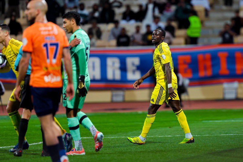 SadioMane10FP's tweet photo. +3pts Let’s Go 💙💛 https://t.co/2VkkCxJIor