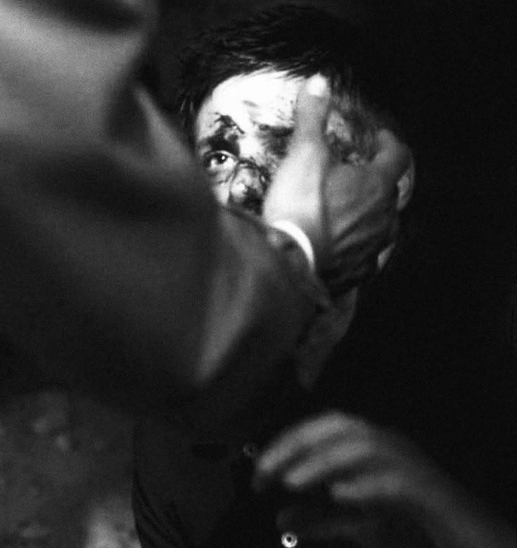 casdeanlyric's tweet photo. the softness in cas’ hand, the fear but hope in dean’s eyes, the way dean is bracing himself for more pain, oh this shot is absolutely stunning, *pure cinema* https://t.co/UIKmM8dvIt