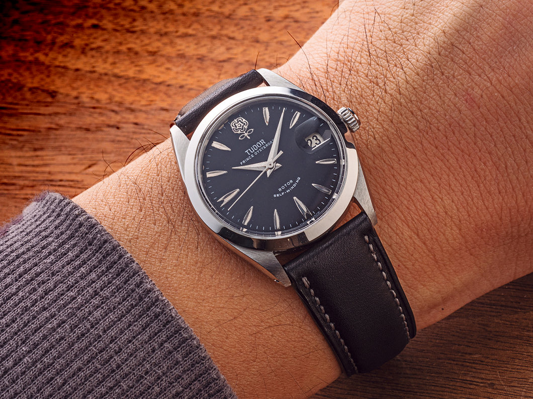 powerwatch's tweet photo. 【今週のコラム】
やっぱり昭和世代は「チュードル」だよね❣️

チューダーの通称「デカバラ」、この何とも味わい深い古風なロゴマークに惹かれる｜菊地吉正の時計考_034 https://t.co/doZ9cdGAVl #powerwatch @WLN_OFFICIAL 
#菊地吉正 #チューダー　#チュードル　#デカバラ https://t.co/QhSfK9UPHS