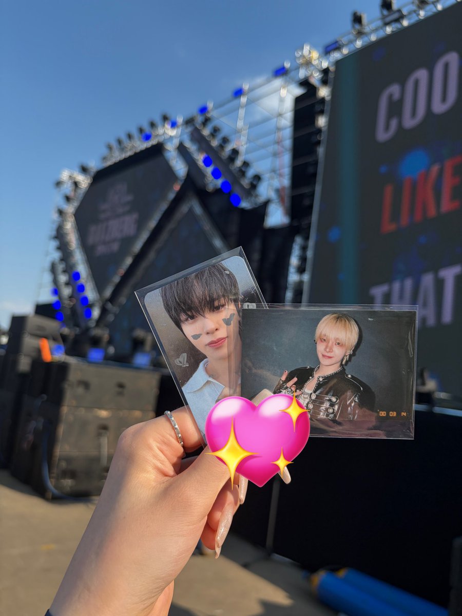 롱...☘️ tweet media