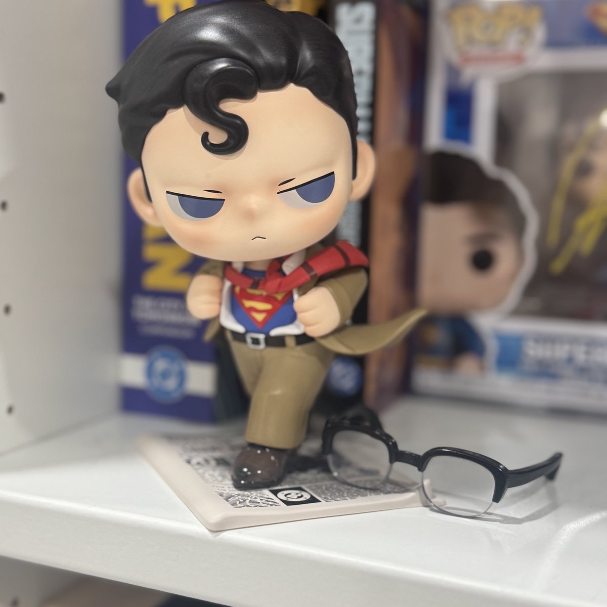 vixensupes's tweet photo. his tiny eyebrows without the glasses 😭 https://t.co/hvcfv3RrZw