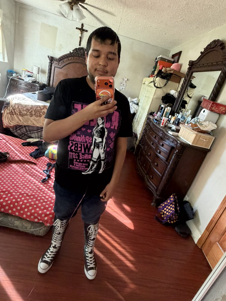messi5681's tweet photo. My Aj Lee @TheAJMendez shirt came in today right on time before #EliminationChamber it’s so cool and awesome time to rep my favorite woman wrestler of all time to win her first title in a decade https://t.co/crljPdTplb