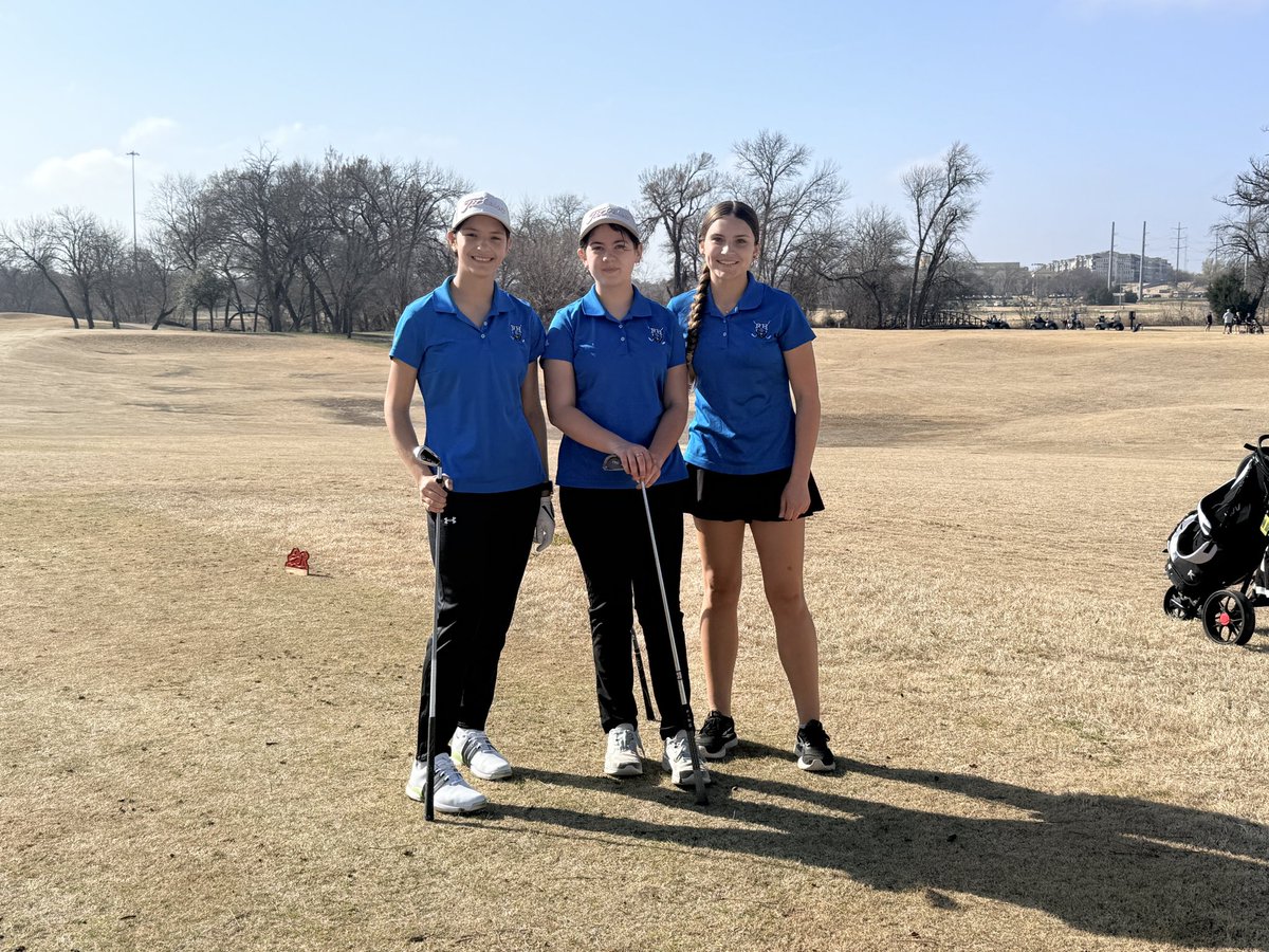 rockhillgolf1's tweet photo. JV boys had a great time on 2/25/26 at Watters creek! The JV Girls played in an 18 hole Scramble on the players course at Watters Creek on 2/26/25. 4️⃣ strokes separated 1st-4th! With a score of PAR - Sreshta, Kathy and Bella got 4️⃣th as a team! @PISD_Athletics @RockHillHS https://t.co/3qyGGsVggC