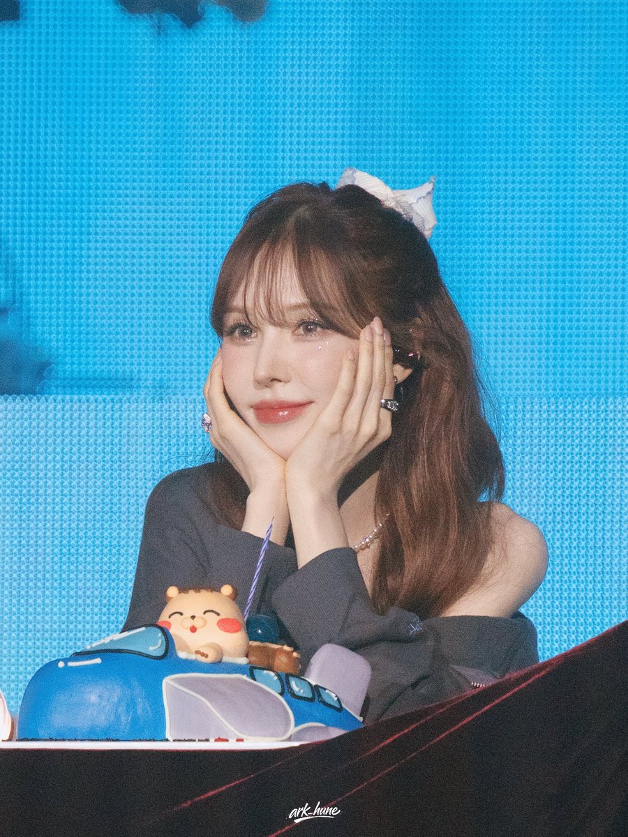 ark_hune's tweet photo. 260228
 🎂🎂🎂
#웬디 #WENDY 
#WENDY_WORLDTOUR_ENCORE https://t.co/oaJTWNgssU